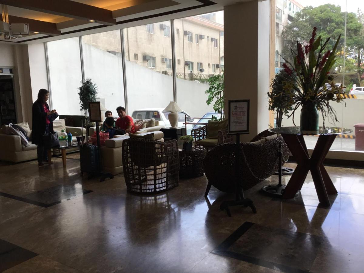 Condo With Free Swimming Pool & Viewing Deck Tagaytay City Exterior photo