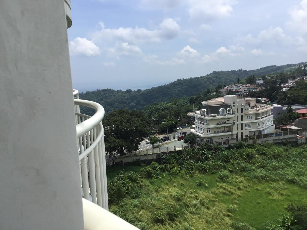 Condo With Free Swimming Pool & Viewing Deck Tagaytay City Exterior photo